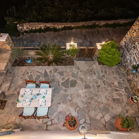 Xeni's House *